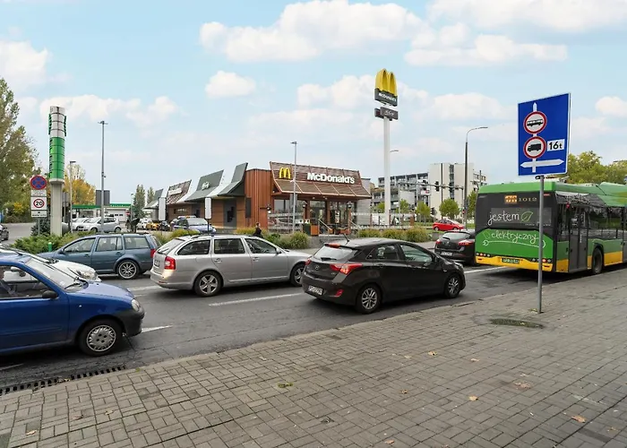 Hetmanska Comfy By Renters Apartamento Poznan